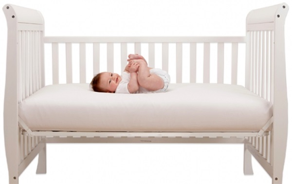 Vilken madrass är bättre för ett nyfött barn
