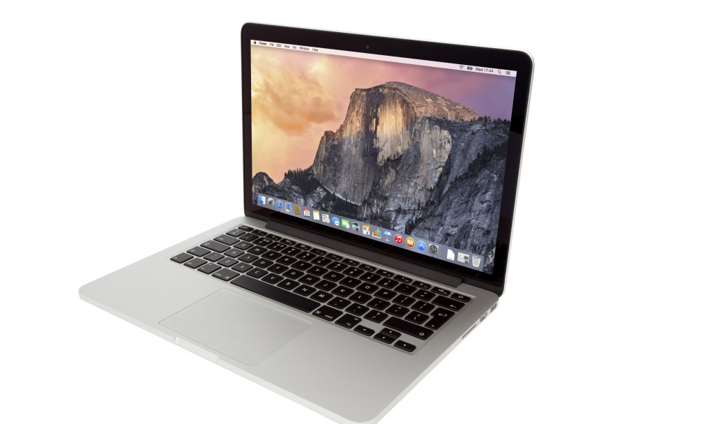 Apple MacBook Pro 13 مع شاشة Retina في أوائل عام 2015