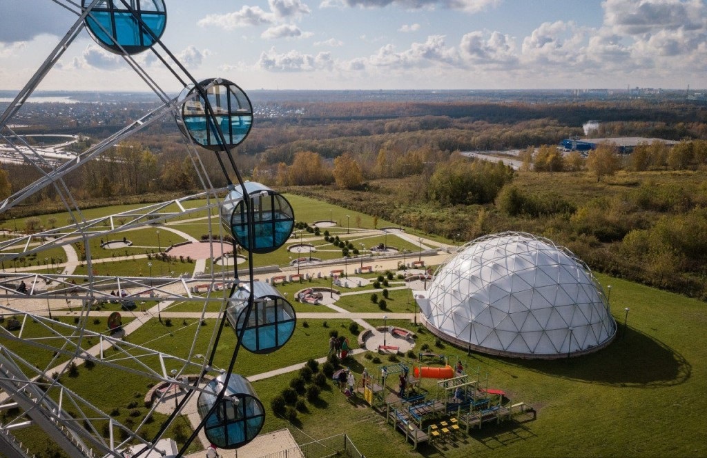 Planetariul mare din Novosibirsk