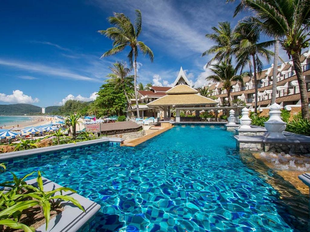 Woraburi Phuket Resort & Spa tarjoaa matkalaiselle monenlaista nähtävää