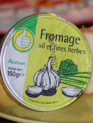 Sýrový tvaroh pro sendviče s česnekem a bylinkami Auchan