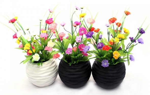 Pot-alakú vázák