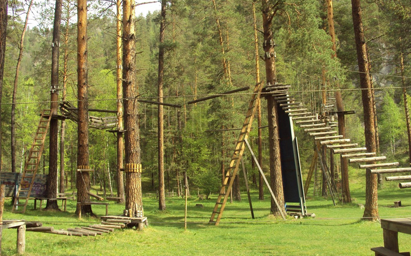Parcul extrem în satul Ust-Sema