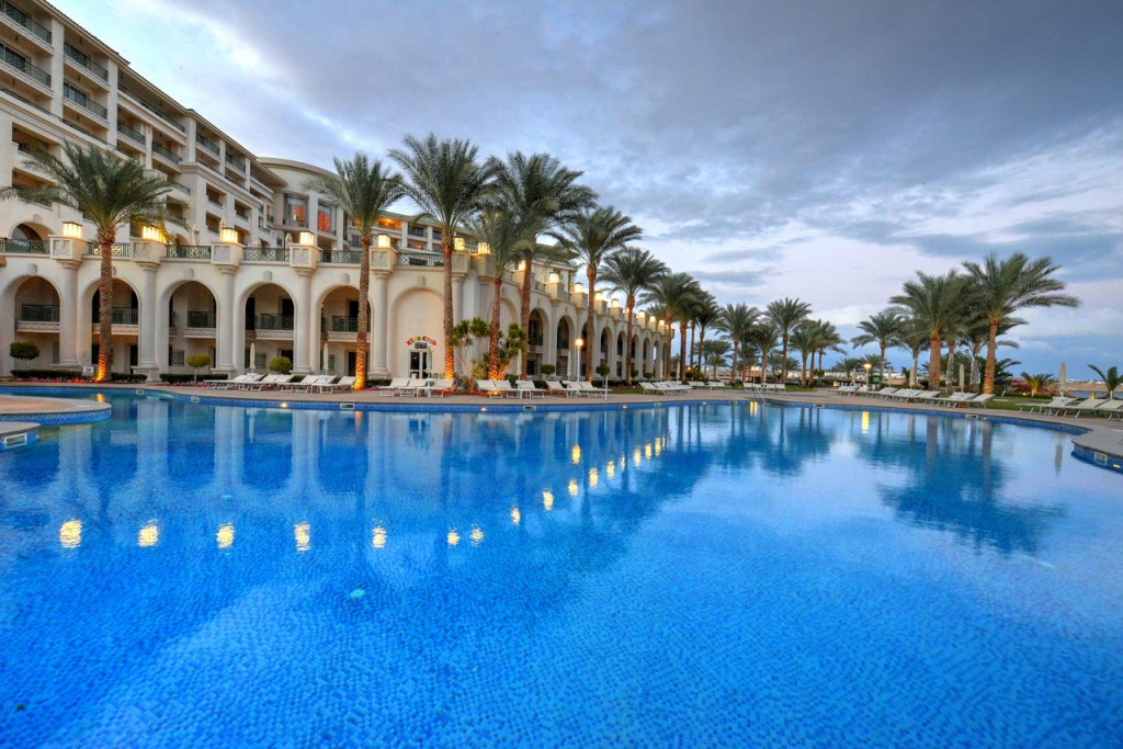 Stella Di Mare Beach Hotel & Spa - lähihotellit