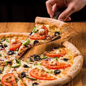 13 najboljih dostava pizza u St. Petersburgu
