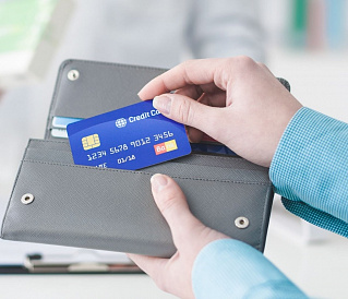 12 nejlepších kreditních karet pro výběr hotovosti
