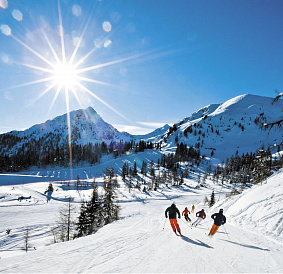 9 bästa skidorter i Ryssland