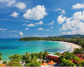 18 parasta neljän tähden hotellia Phuketissa